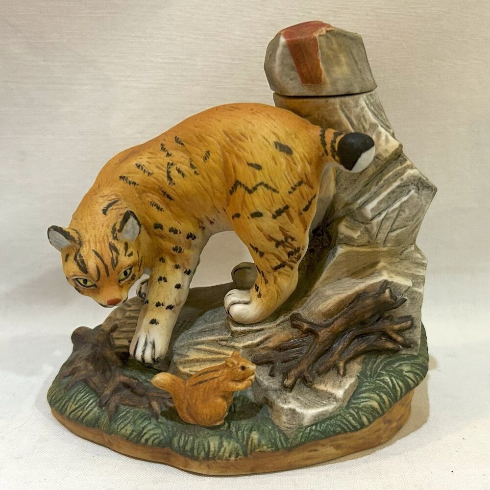 Ski Country Bobcat & Chipmunk Kentucky Bourbon Whiskey Decanter Empty VTG 1980s